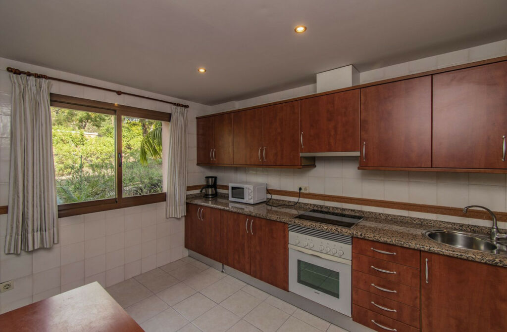 Ground Floor Apartment Puerto Banús Málaga - image 27