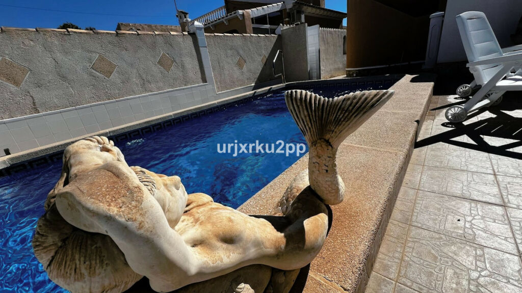 Detached Villa Playa Flamenca Alicante - image 27