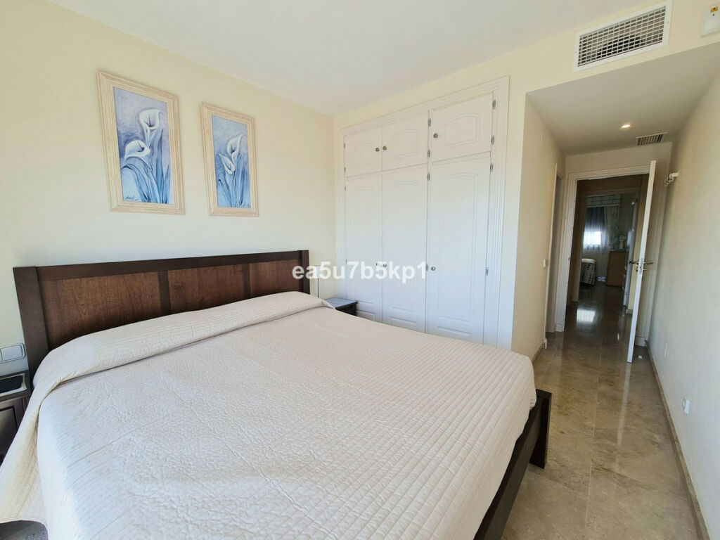 Penthouse Duplex La Duquesa Málaga - image 27