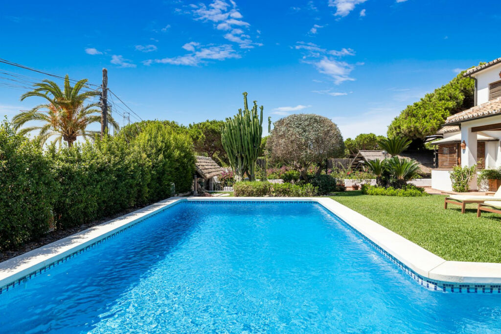 Detached Villa Marbesa Málaga - image 27