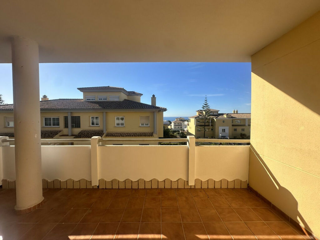 Middle Floor Apartment Cabopino Málaga - image 28