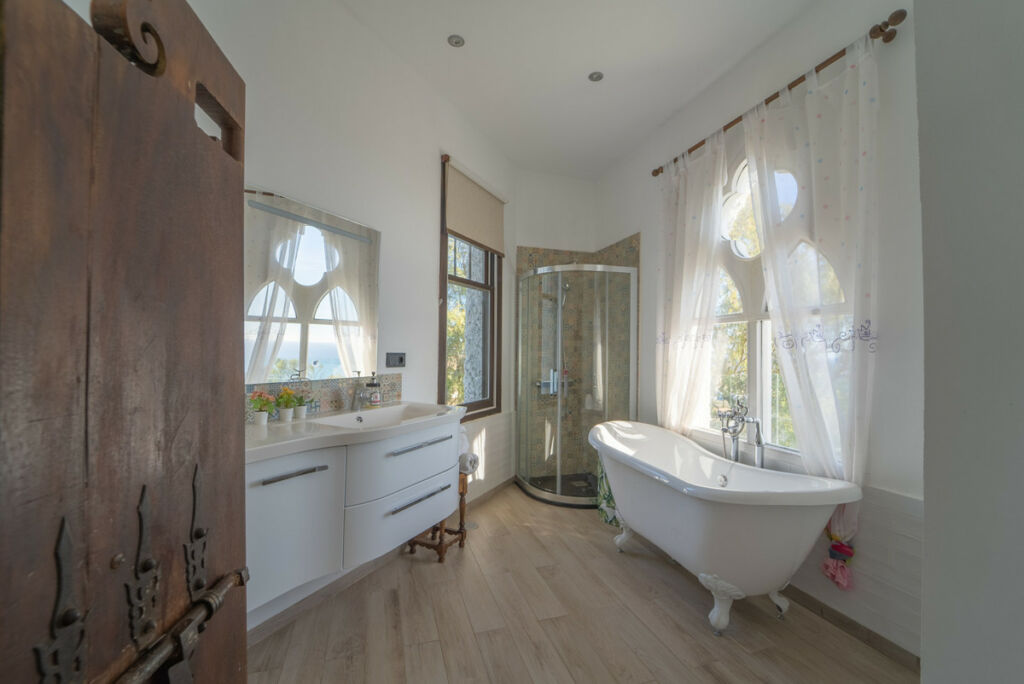 Detached Villa Benalmadena Málaga - image 28