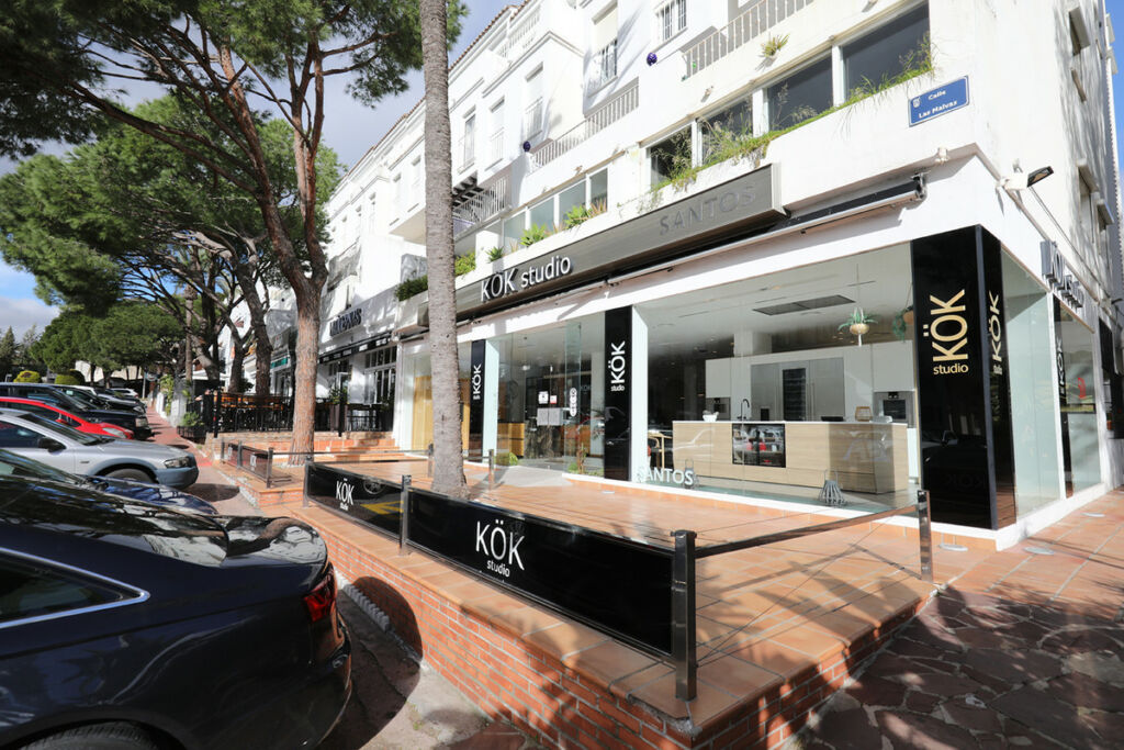 Middle Floor Apartment Nueva Andalucía Málaga - image 29
