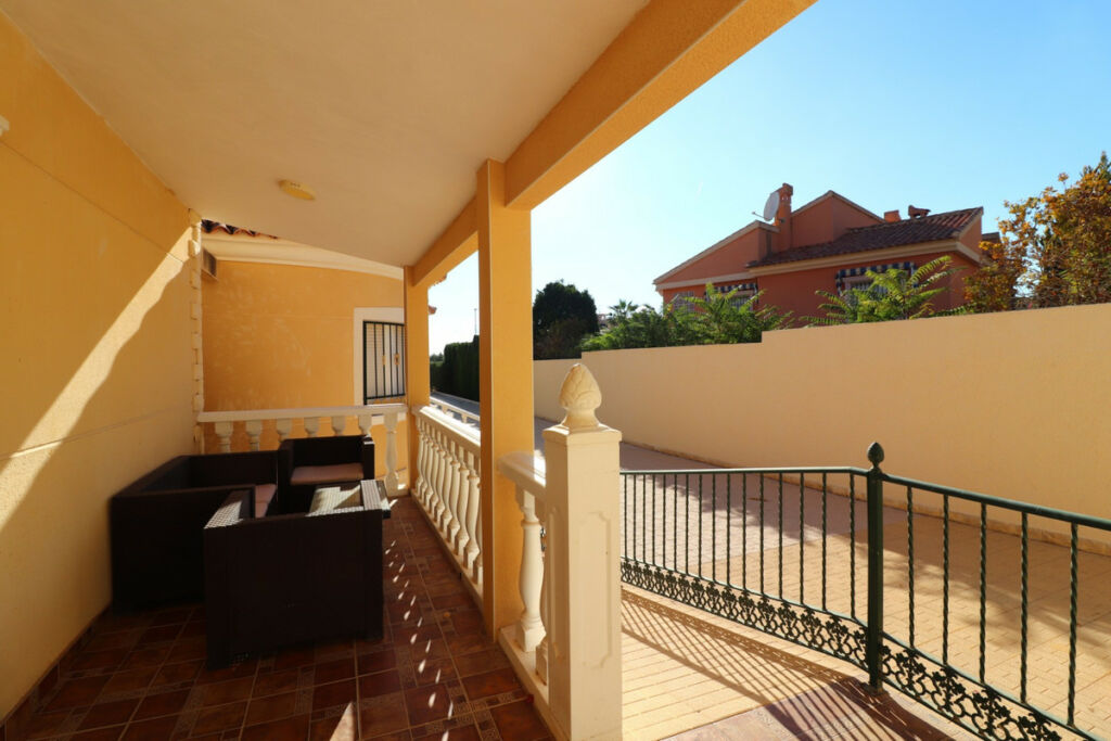 Detached Villa La Escuera Alicante - image 29