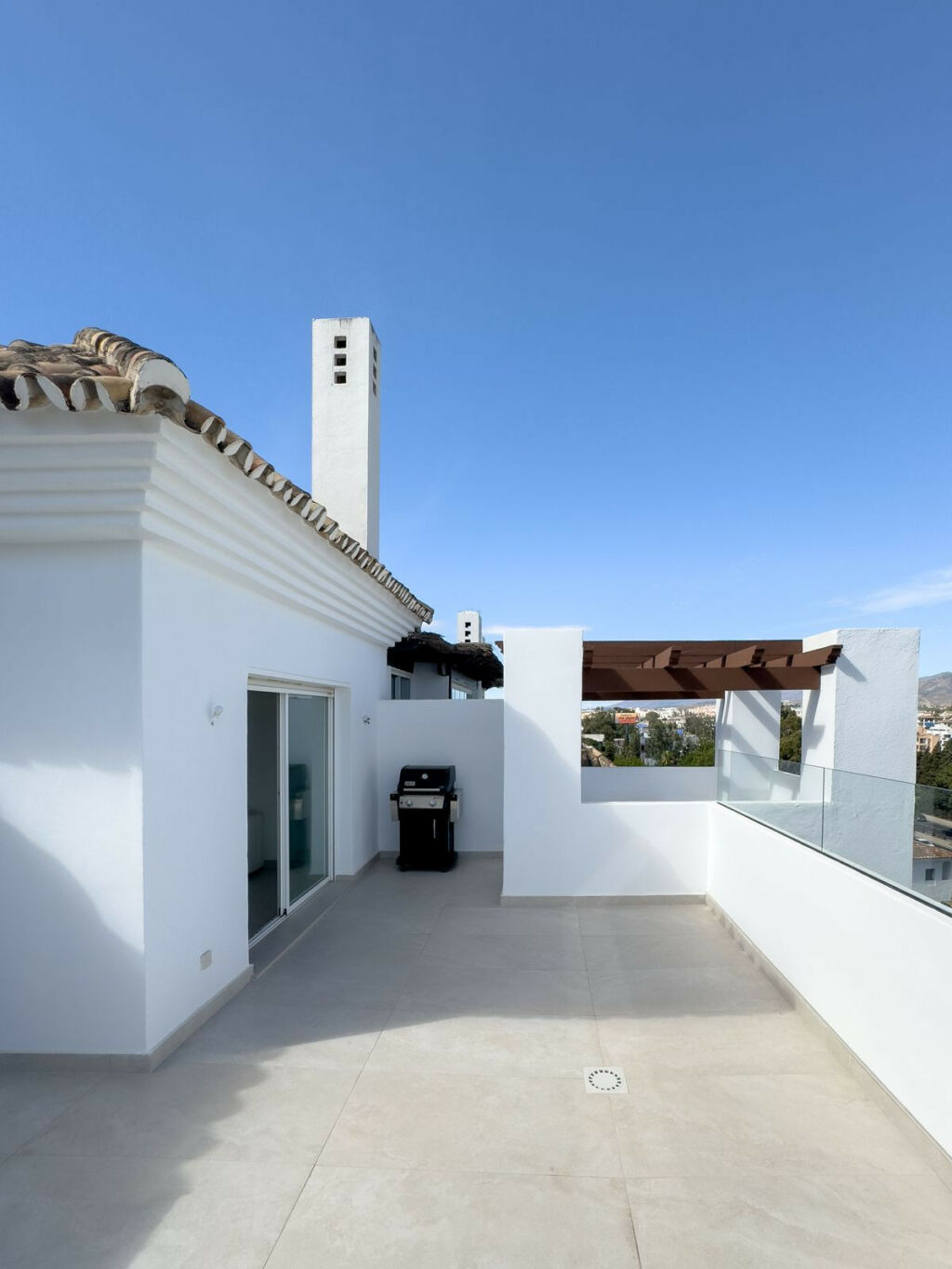 Penthouse Puerto Banús Málaga - image 2