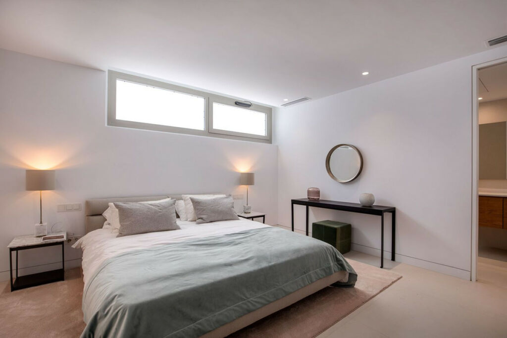 Detached Villa Guadalmina Baja Málaga - image 30