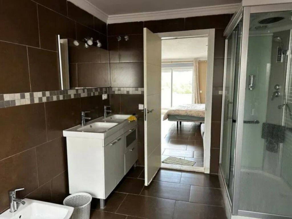 Detached Villa Marbella Málaga - image 29