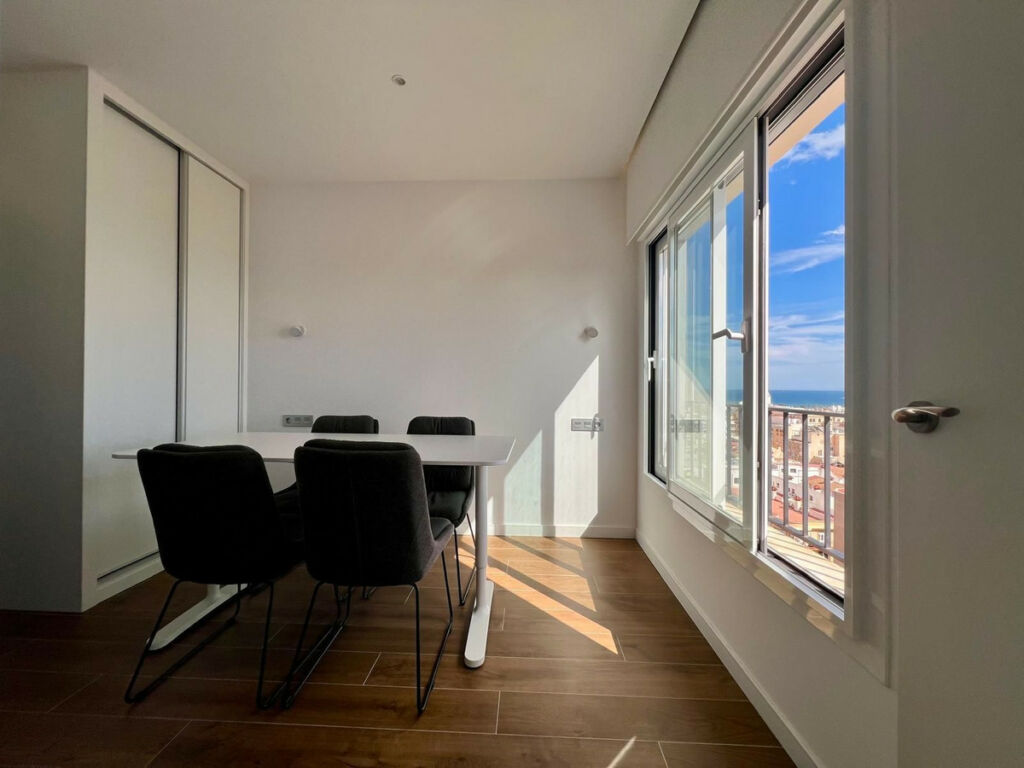 Middle Floor Apartment Málaga Centro Málaga - image 4