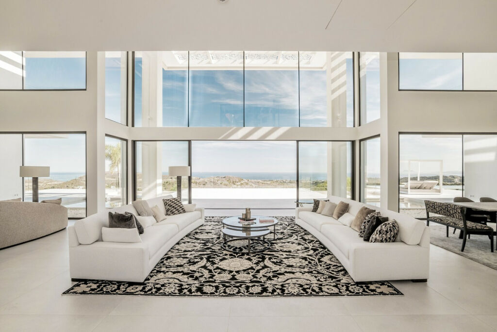 Detached Villa Benahavís Málaga - image 3