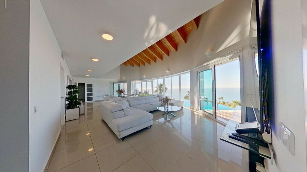 Detached Villa Benalmadena Málaga - image 3