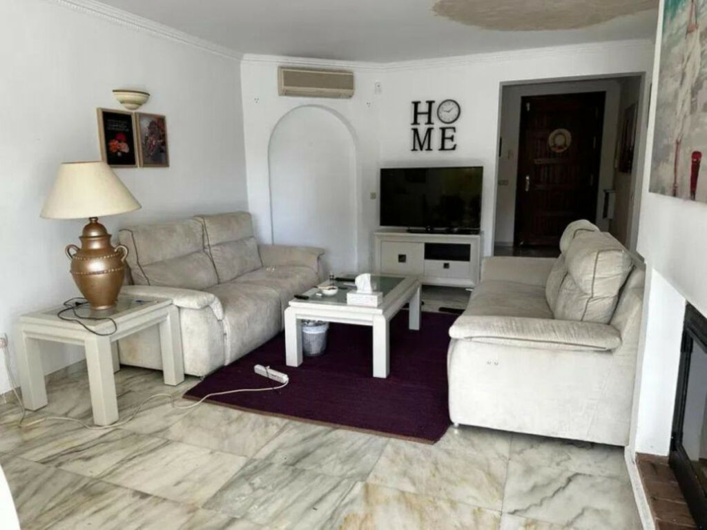 Detached Villa Marbella Málaga - image 3
