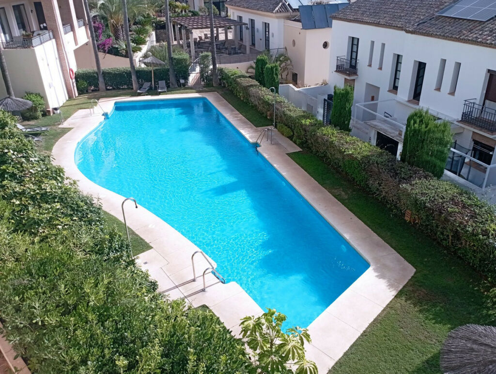 Townhouse Benahavís Málaga - image 3