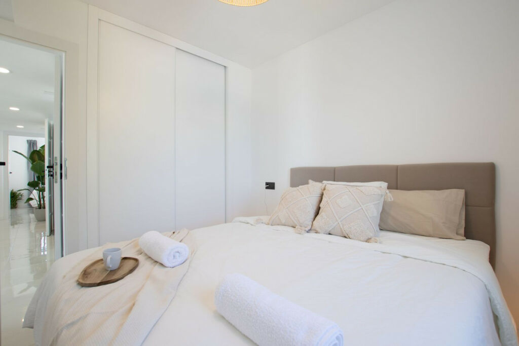 Penthouse Calahonda Málaga - image 3