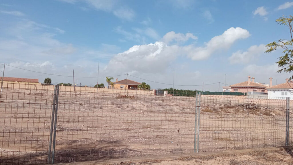 Residential Plot Los Montesinos Alicante - image 3