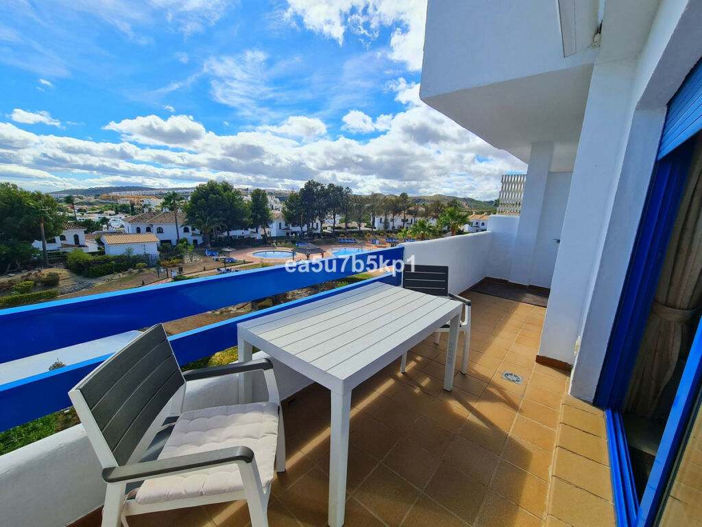 Penthouse Duplex La Duquesa Málaga - image 3