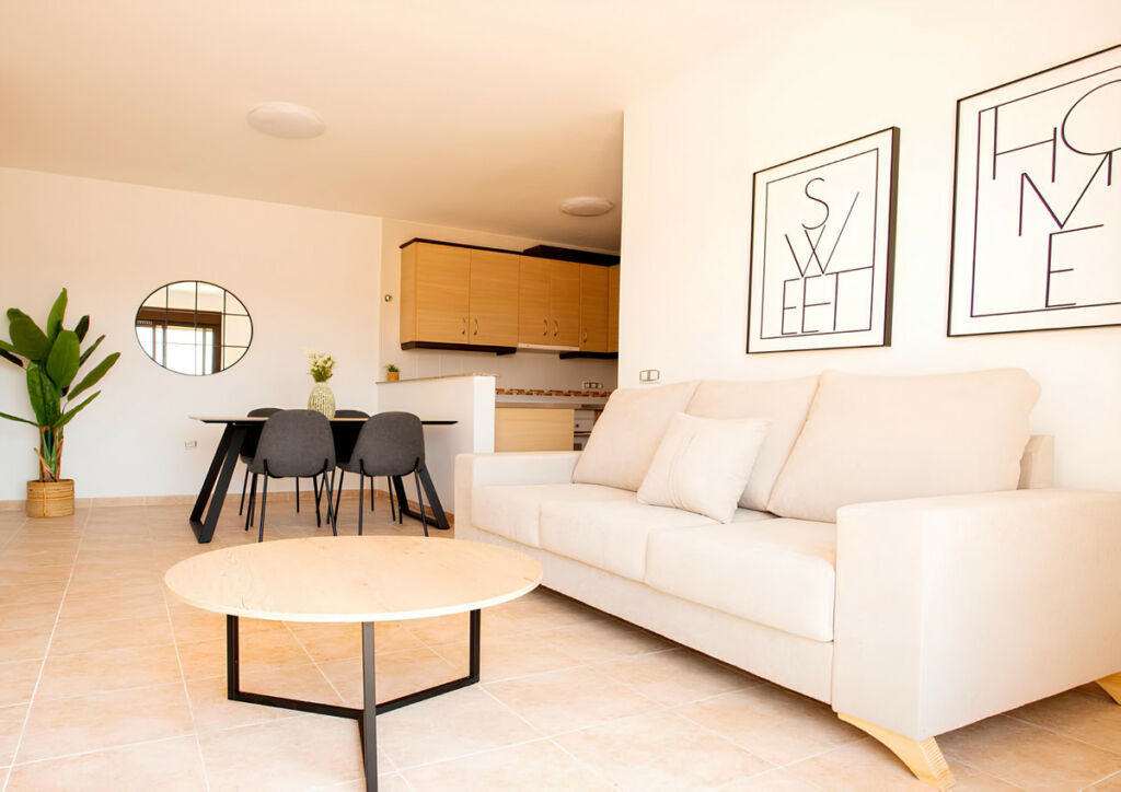 Middle Floor Apartment Aguilas Murcia - image 2