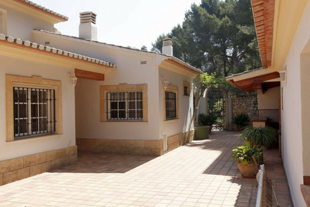 Detached Villa Denia Alicante - image 31