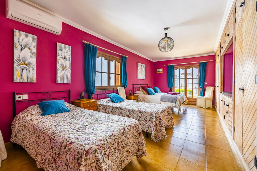 Detached Villa Cómpeta Málaga - image 31