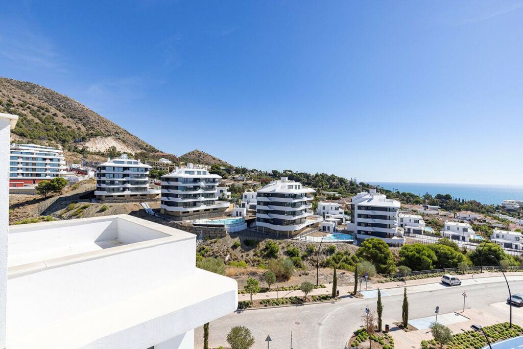 Penthouse Fuengirola Málaga - image 31