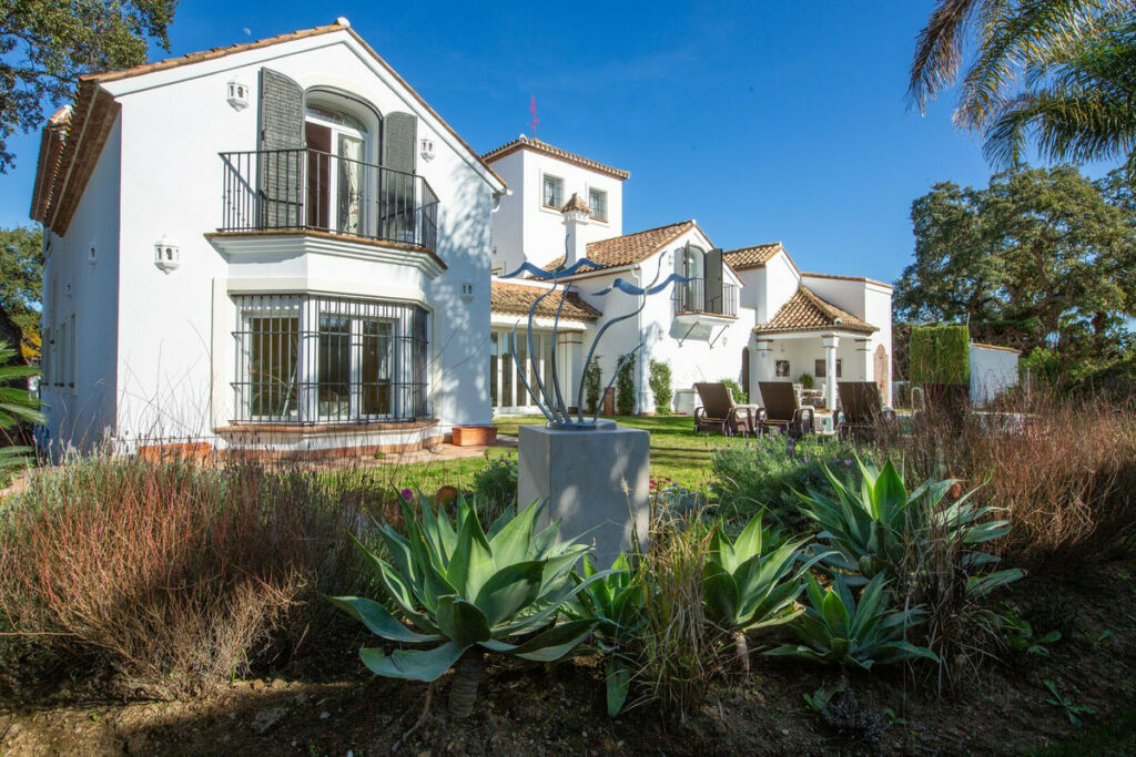 Detached Villa Sotogrande Cádiz - image 31