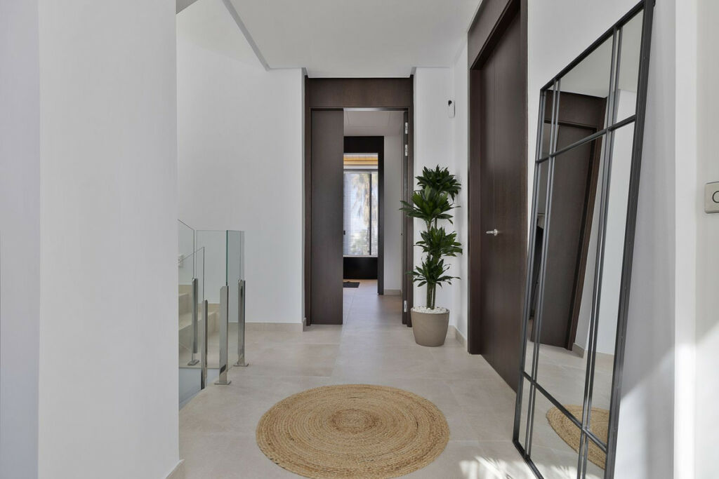 Detached Villa Marbella Málaga - image 31