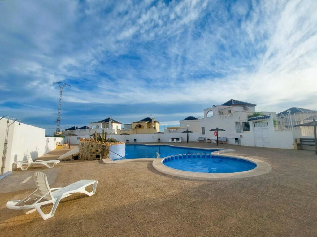 Townhouse Torrevieja Alicante - image 32