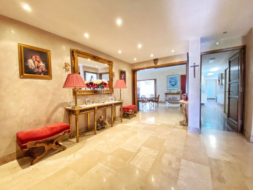 Detached Villa Marbella Málaga - image 32