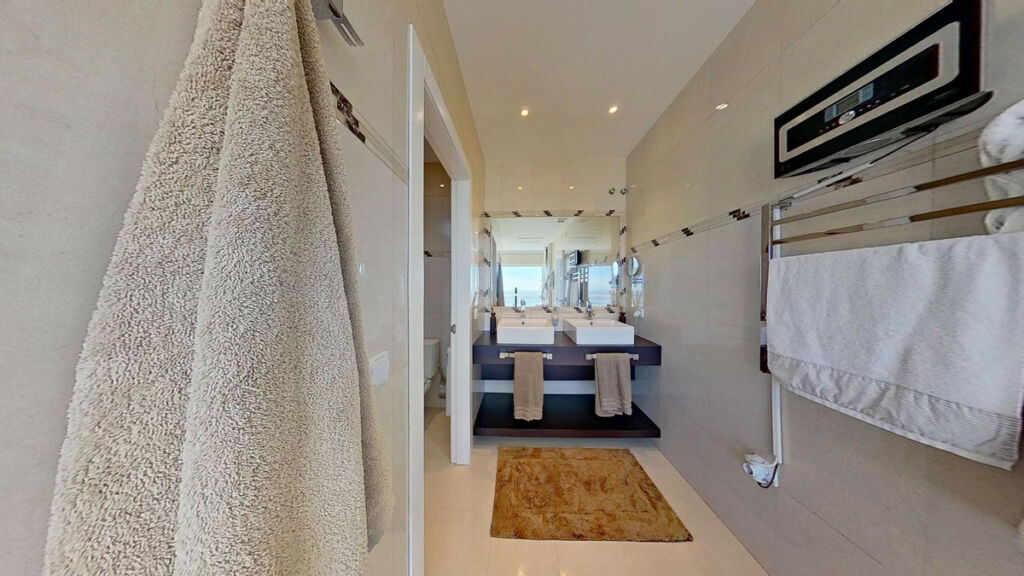 Detached Villa Benalmadena Málaga - image 33
