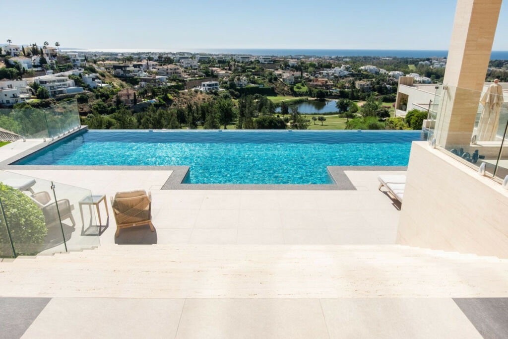 Detached Villa Benahavís Málaga - image 33