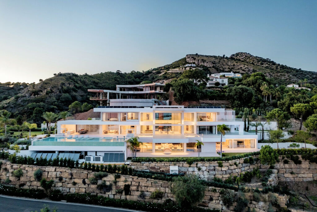 Detached Villa Benahavís Málaga - image 33