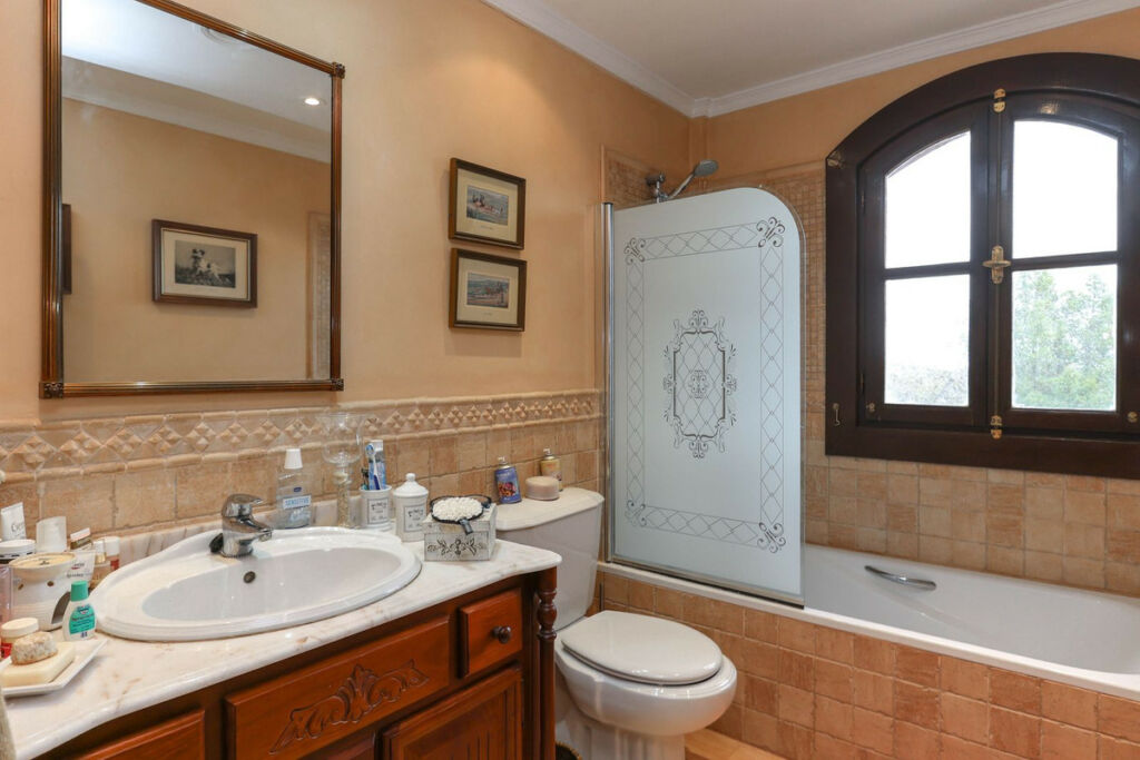 Detached Villa Monda Málaga - image 34