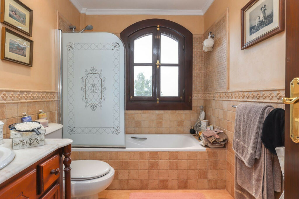 Detached Villa Monda Málaga - image 35