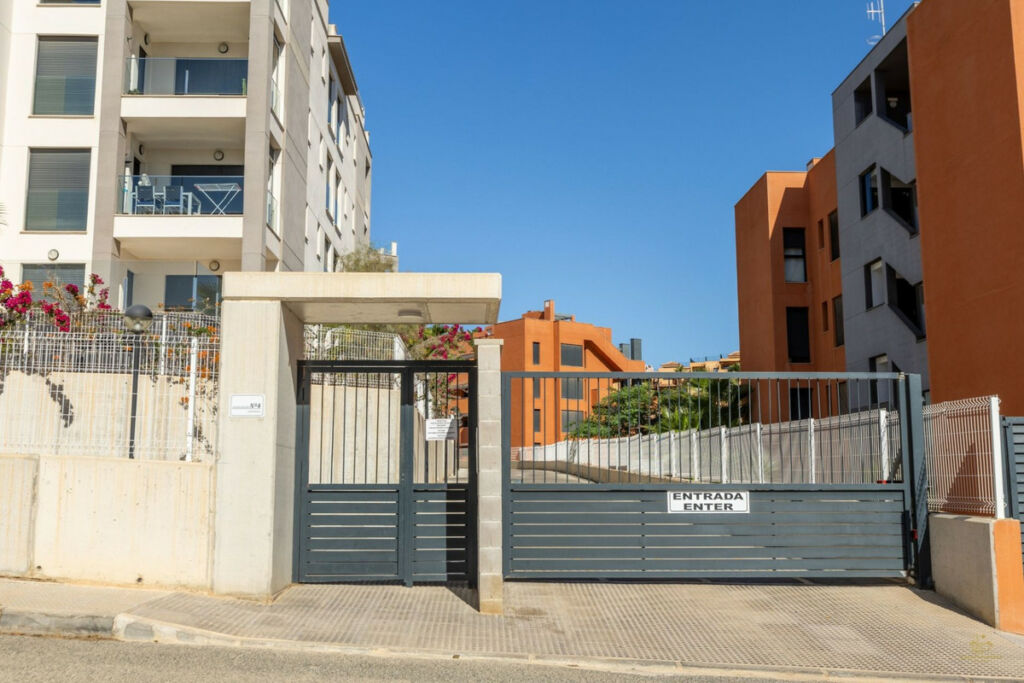 Ground Floor Apartment Villamartin Alicante - image 34