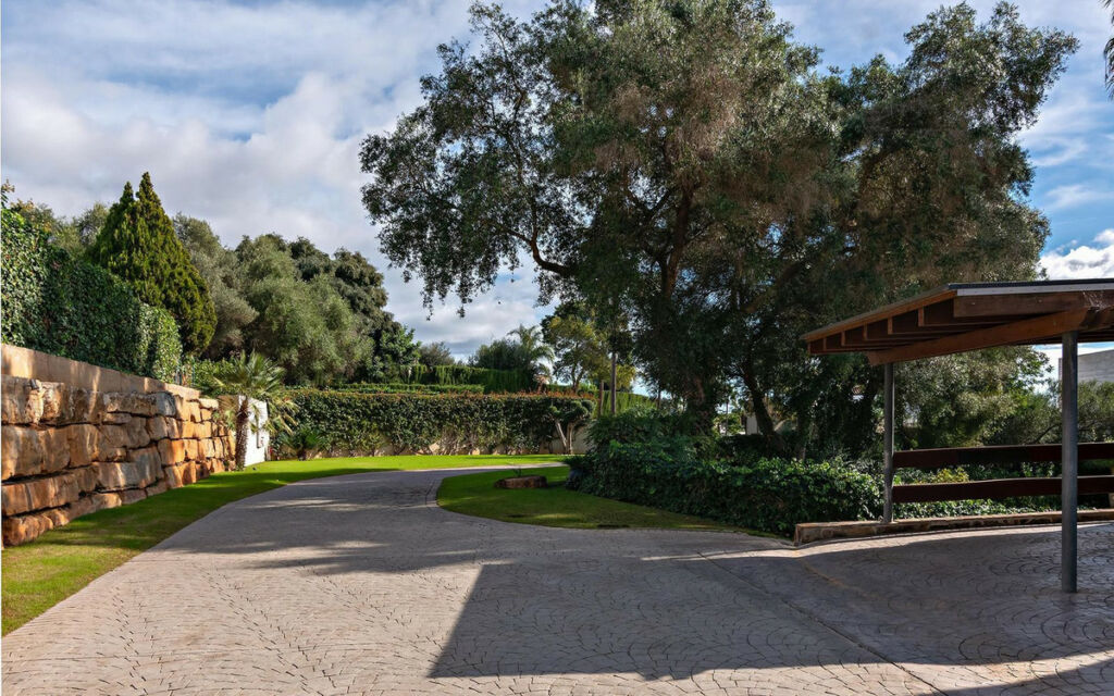 Detached Villa Sotogrande Cádiz - image 36