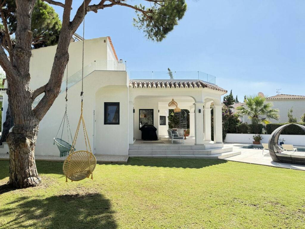 Detached Villa Marbesa Málaga - image 36