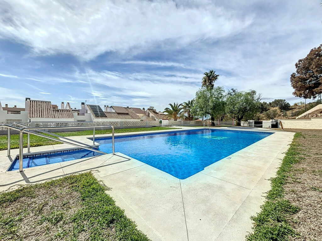 Semi-Detached House Rincón de la Victoria Málaga - image 35