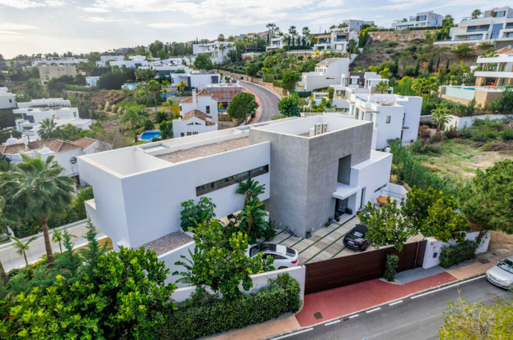 Detached Villa Benahavís Málaga - image 35