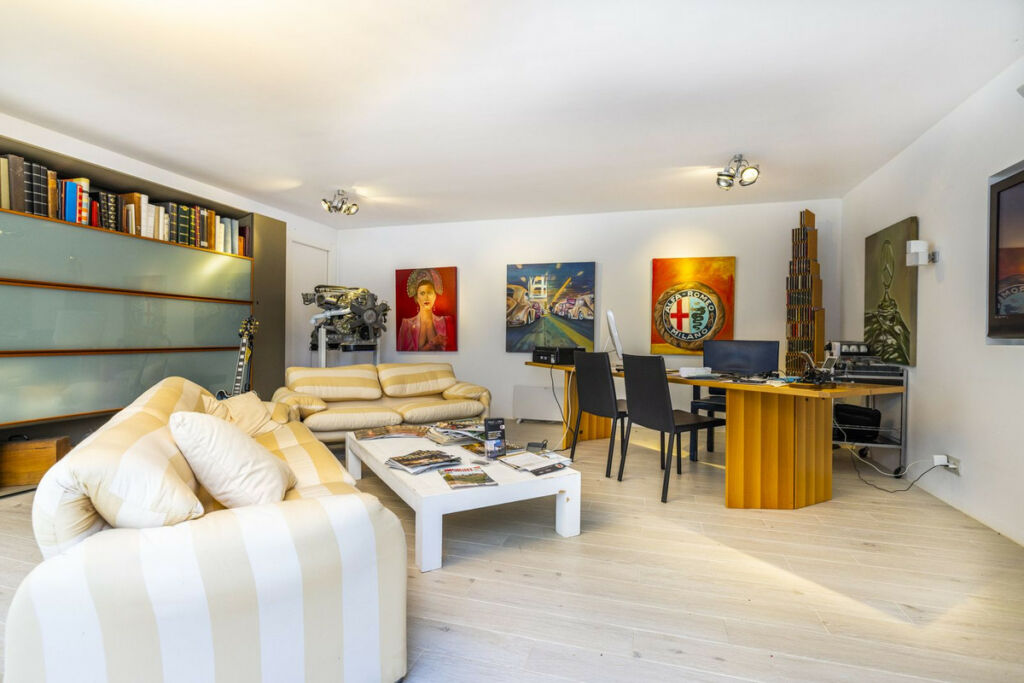 Detached Villa Sayalonga Málaga - image 38