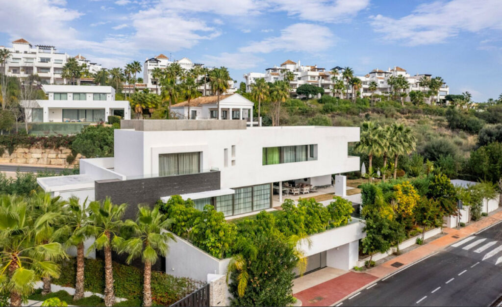 Detached Villa Benahavís Málaga - image 36