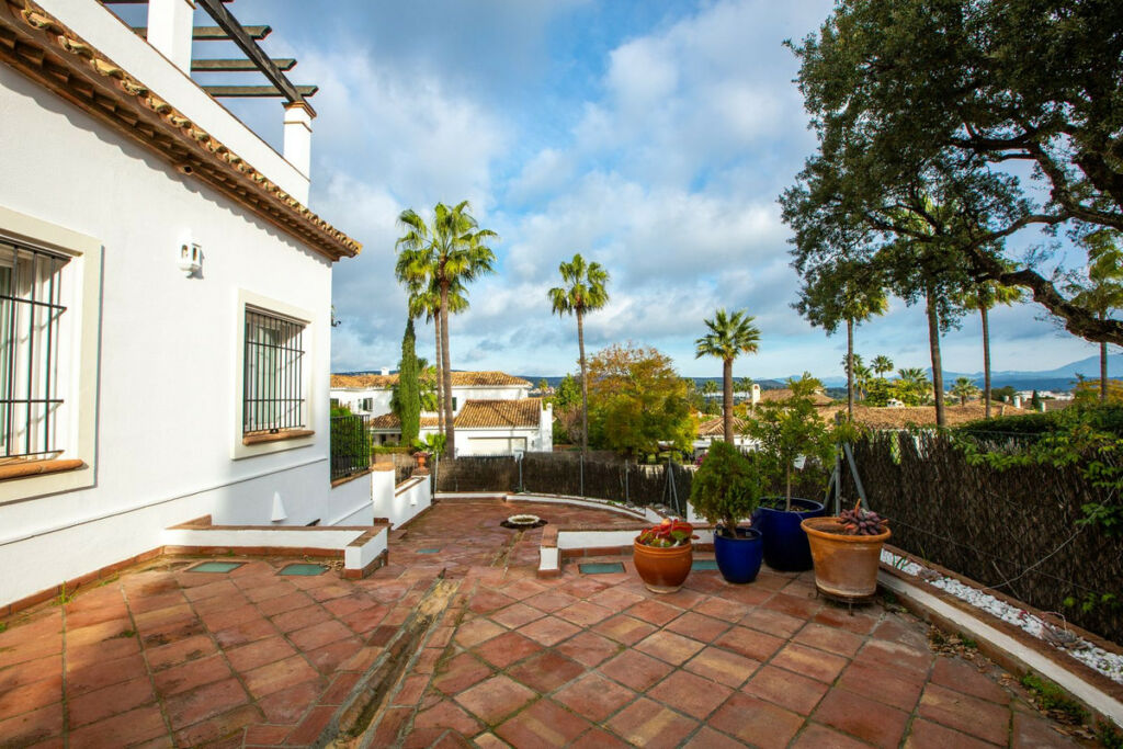 Detached Villa Sotogrande Cádiz - image 38
