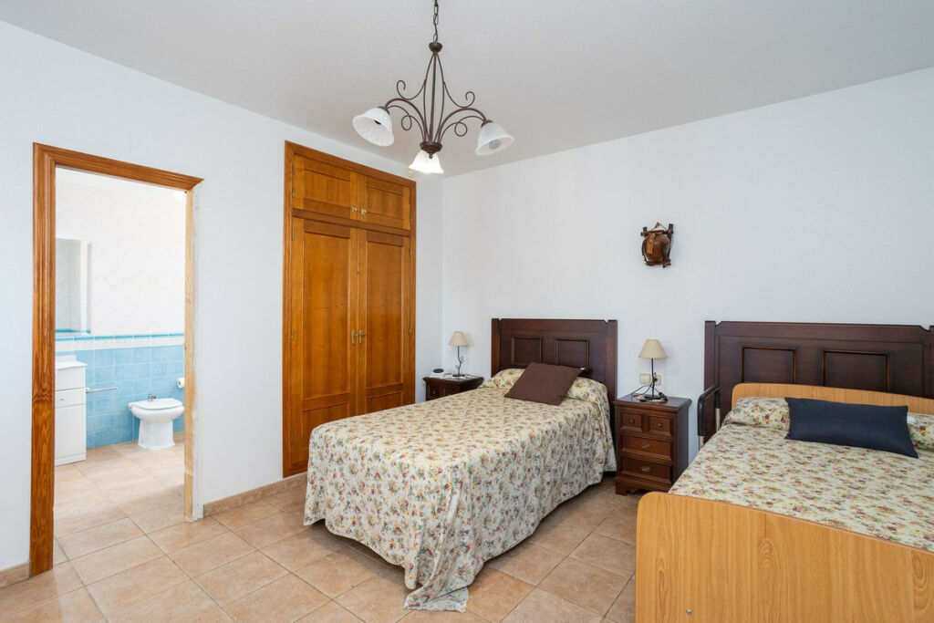 Detached Villa La Siesta Alicante - image 38