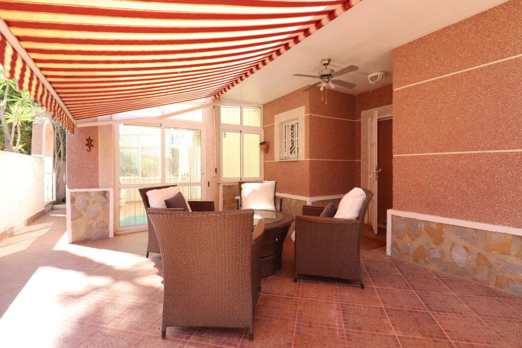 Detached Villa Algorfa Alicante - image 38