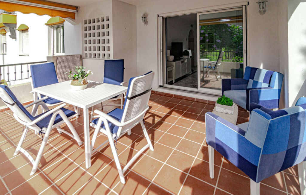 Middle Floor Apartment Nueva Andalucía Málaga - image 39