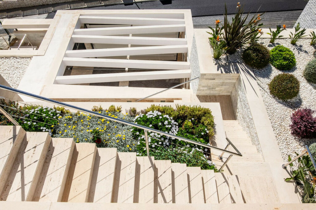 Detached Villa Benahavís Málaga - image 39