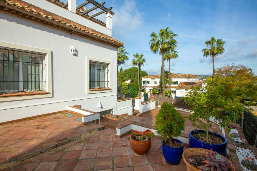 Detached Villa Sotogrande Cádiz - image 39