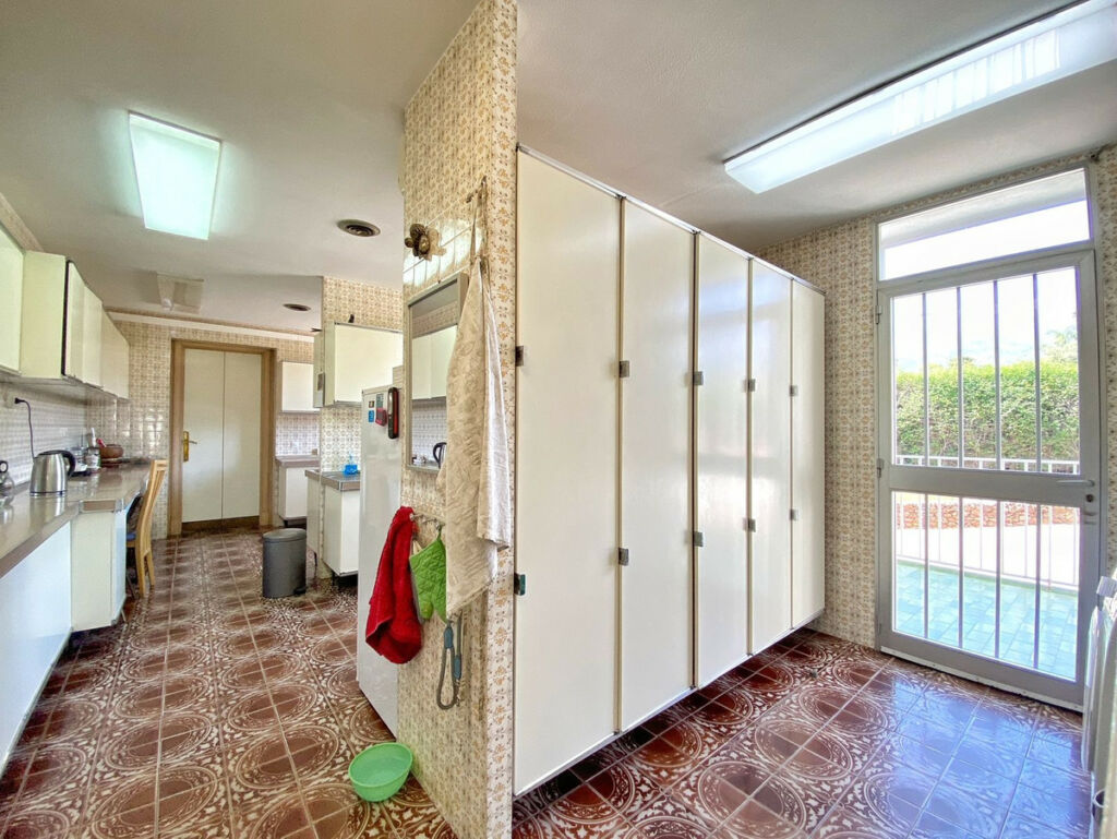 Detached Villa Marbella Málaga - image 39