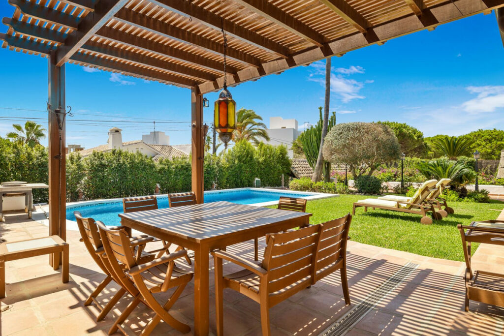 Detached Villa Marbesa Málaga - image 4