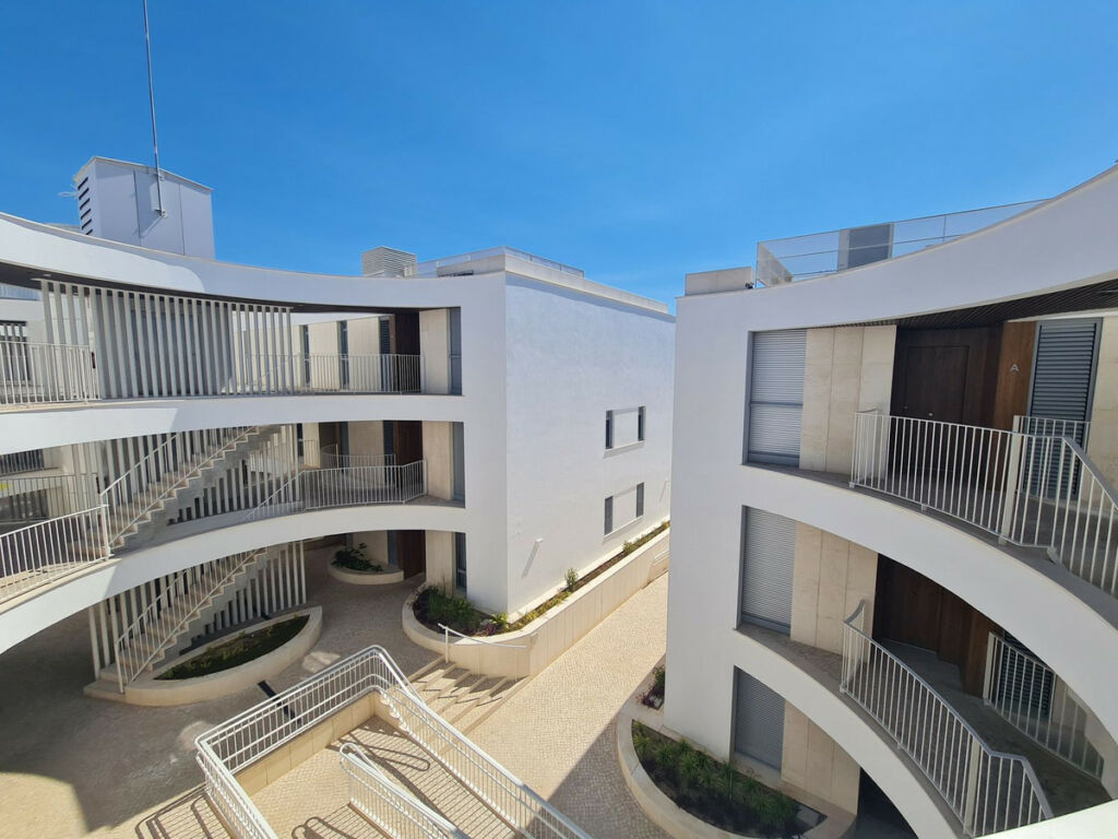 Middle Floor Apartment Elviria Málaga - image 14