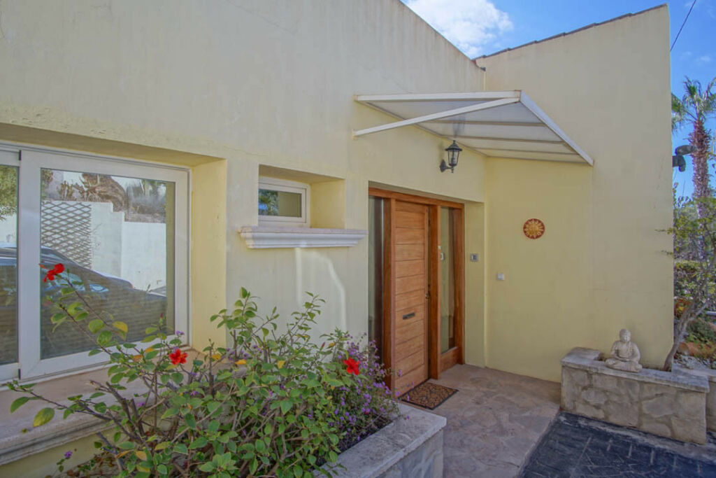 Detached Villa Altea Alicante - image 4