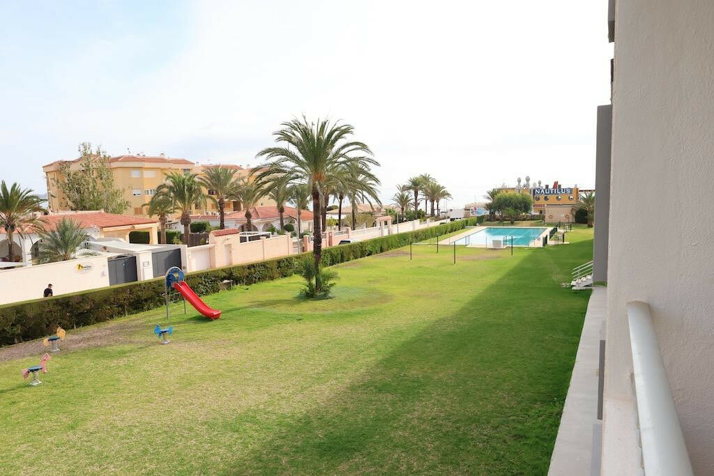 Ground Floor Apartment Punta Prima Alicante - image 4